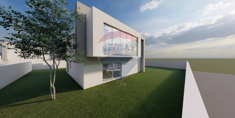 20251113221551-1000685-4