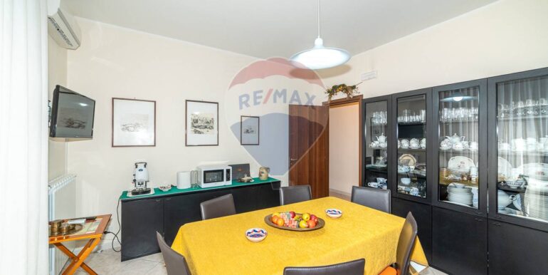 2025111385950-1000499-4