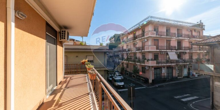 2025111390021-1000499-15