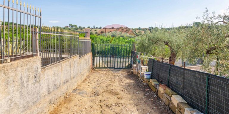 20251114101138-1000702-2