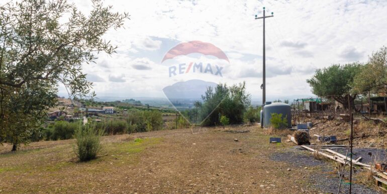 20251114101140-1000702-12