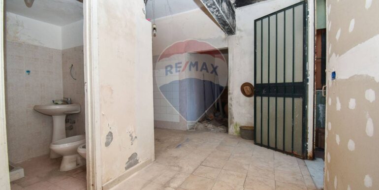 20251114101305-1000703-7