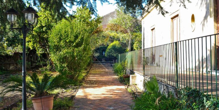 20251114110732-1000721-18