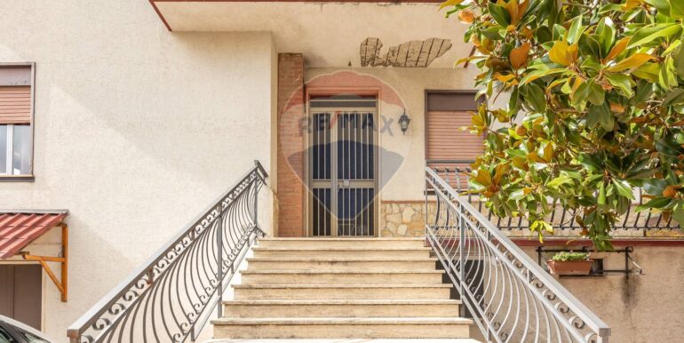 20251114114448-1000729-9