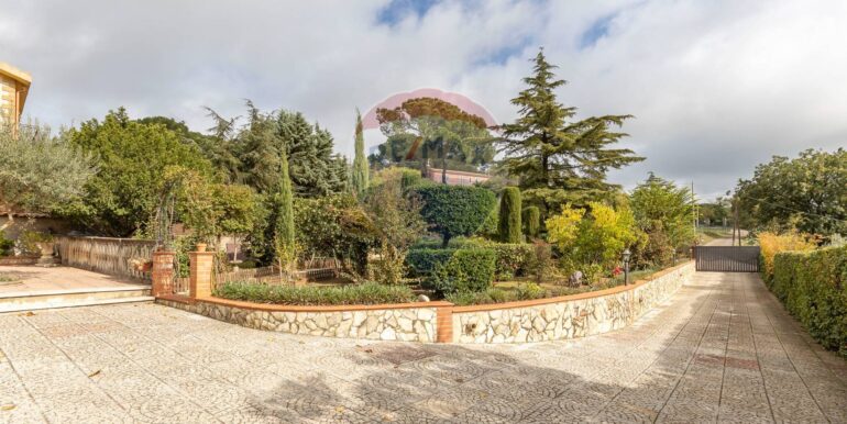 20251114114508-1000729-14