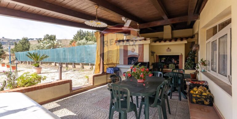 20251114114550-1000729-25