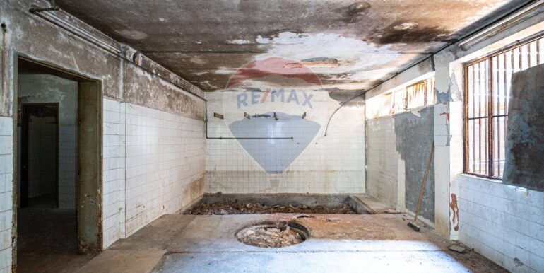 20251114115736-1000743-7