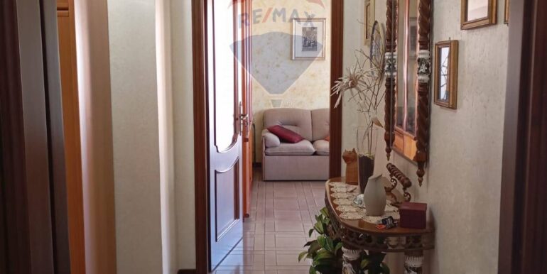 20251114160426-1000810-7