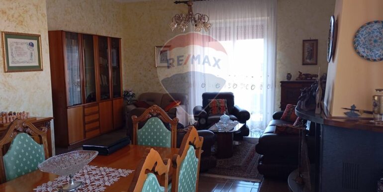 20251114160524-1000810-28