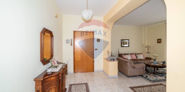 20251114170715-1000828-9