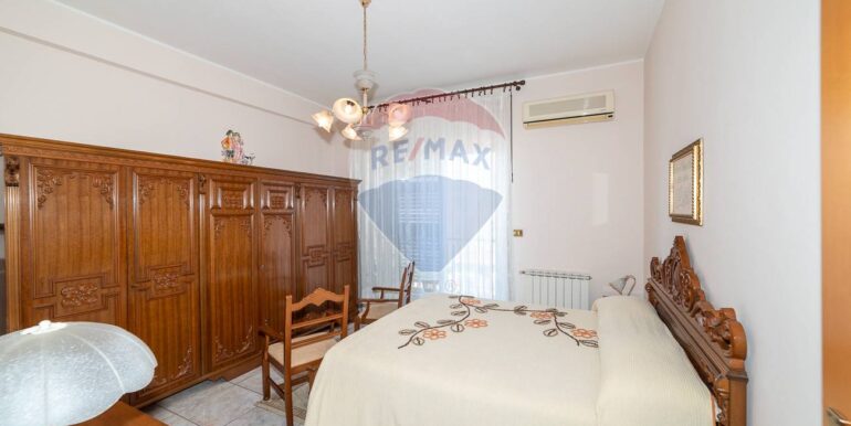 20251114170748-1000828-18