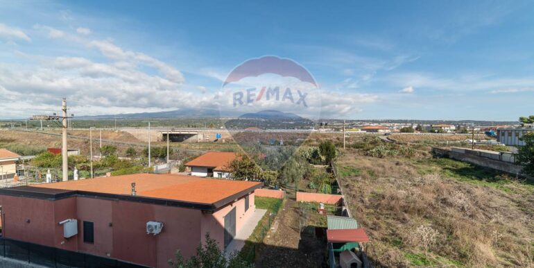 20251114170809-1000828-25