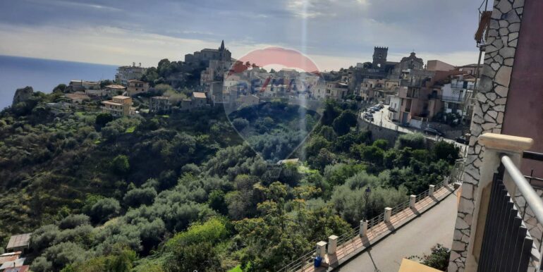 20251114171709-1000824-4