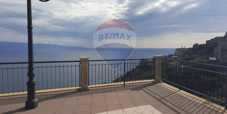 20251114171718-1000824-6