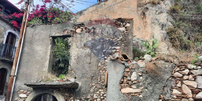 20251114171742-1000824-12