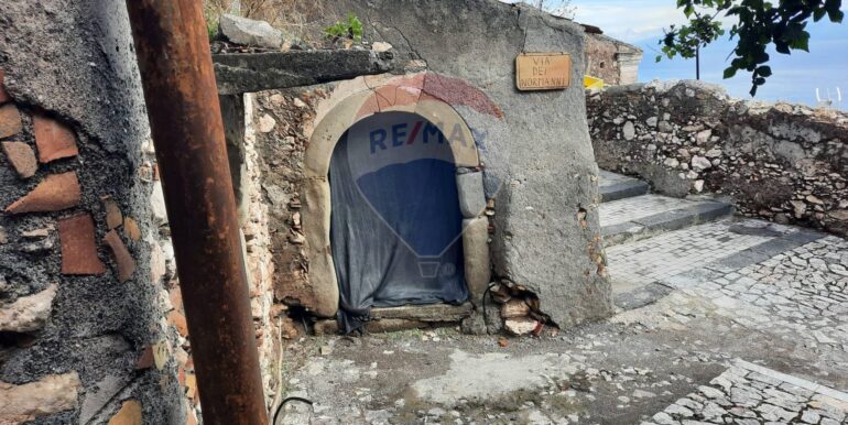 20251114171802-1000824-16