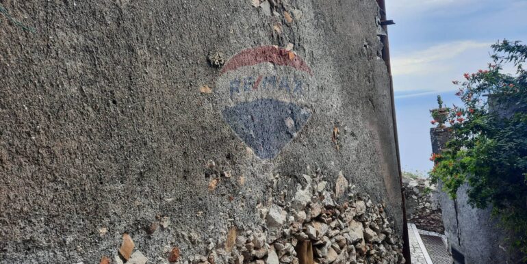 20251114171812-1000824-18