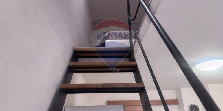 20251114173523-1000851-8