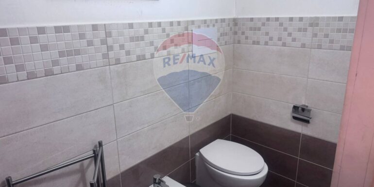 20251114173537-1000851-14