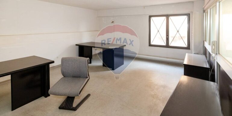 20251114174037-1000862-7