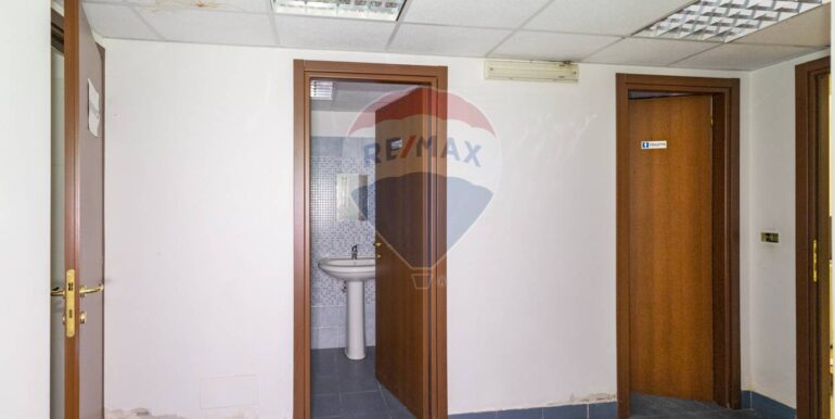 20251114174143-1000862-19