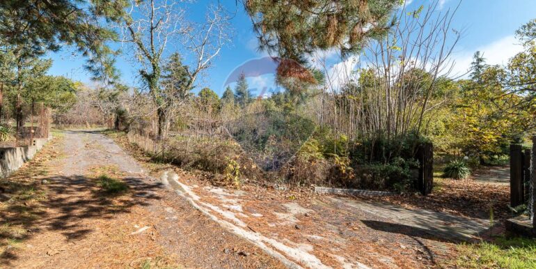 20251114180220-893911-47