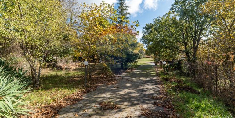 20251114180225-893911-48