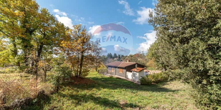 20251114180337-893911-64