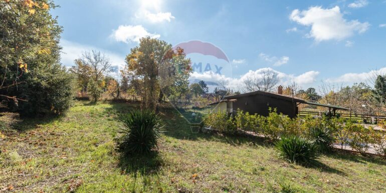 20251114180341-893911-65