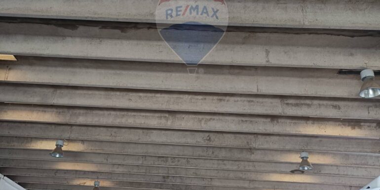 20251114181612-991359-12