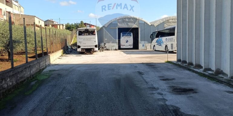 20251114181621-991359-14