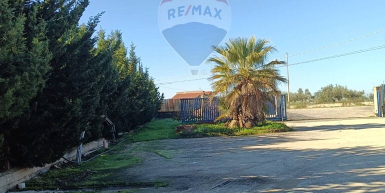 20251114181635-991359-17