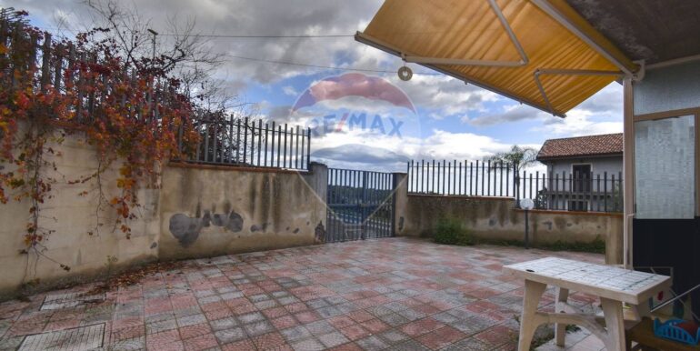 20251114182702-1000866-10