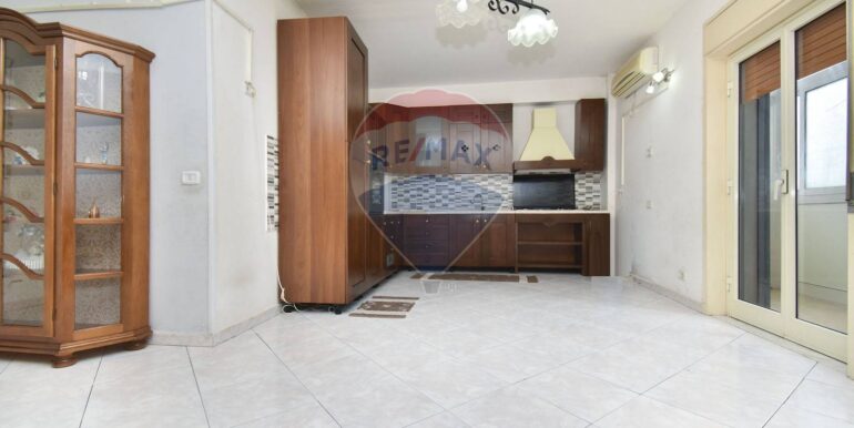 20251114182719-1000866-17