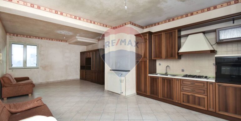 20251114183950-1000881-15