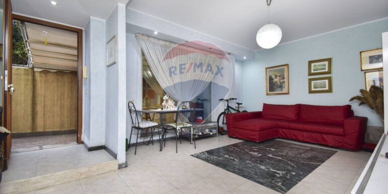 20251114185555-1000477-7