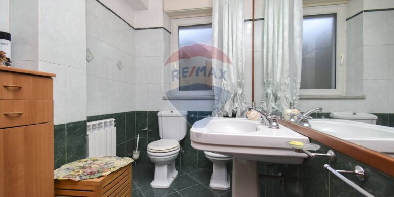 20251114185622-1000477-14