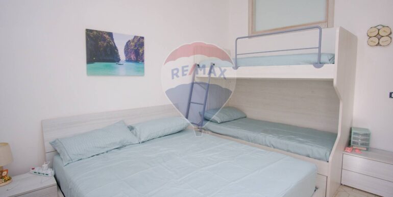 20251114192236-999735-6