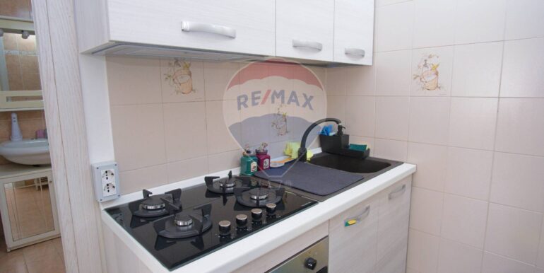 20251114192304-999735-12