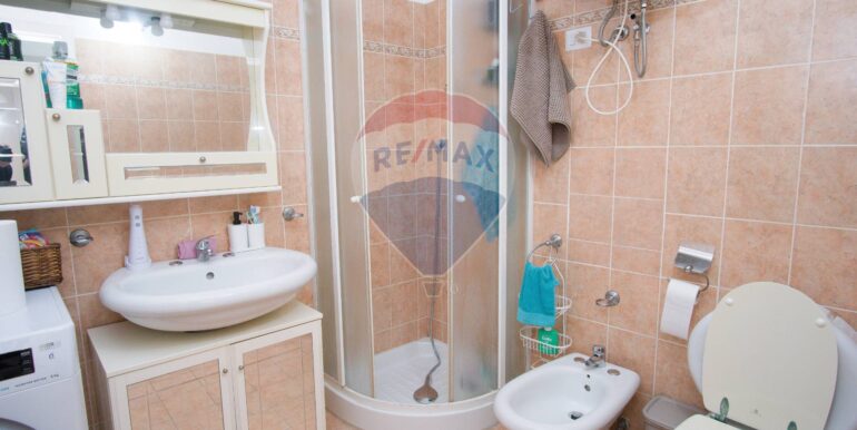 20251114192308-999735-13