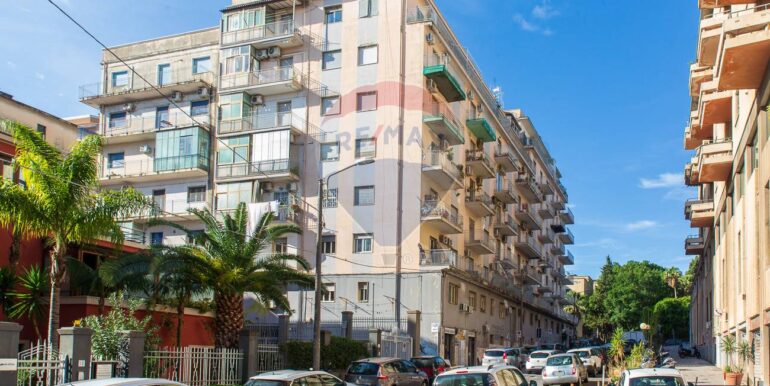 20251114201333-1000889-1