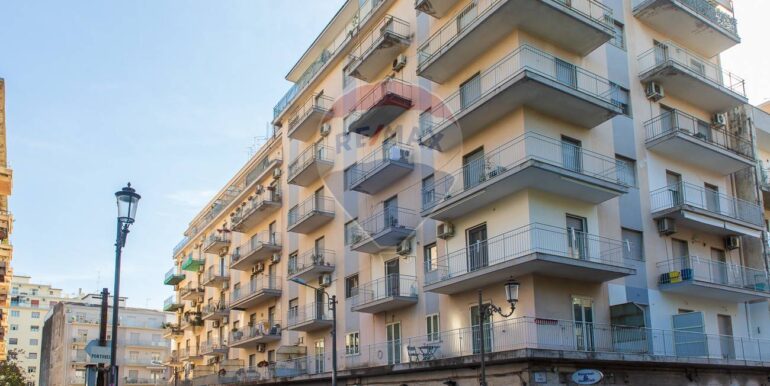 20251114201340-1000889-2