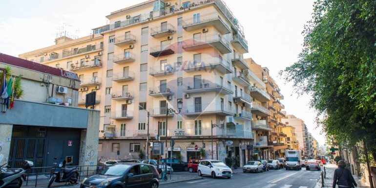 20251114201346-1000889-3