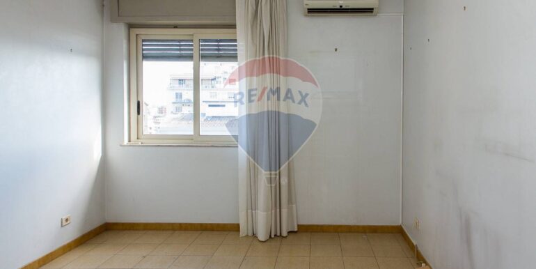 20251114201416-1000889-11