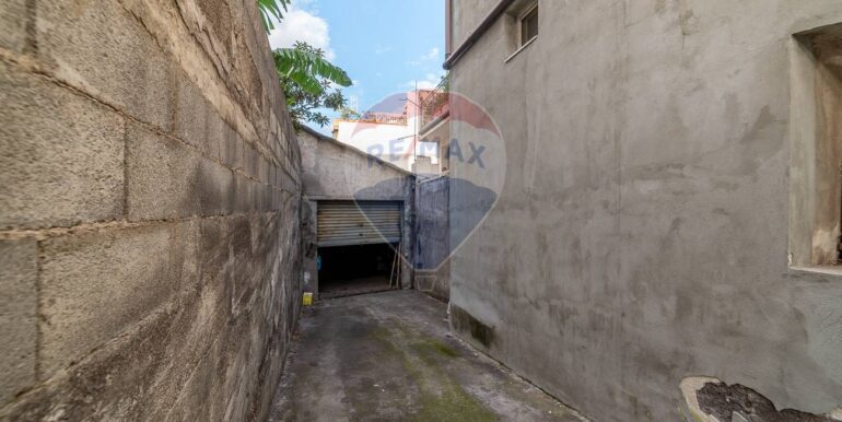 20251115104427-1000906-9