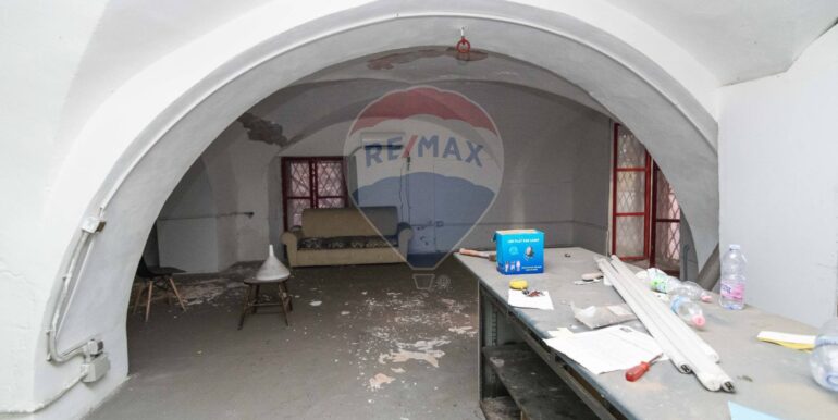 20251115120352-1000916-6