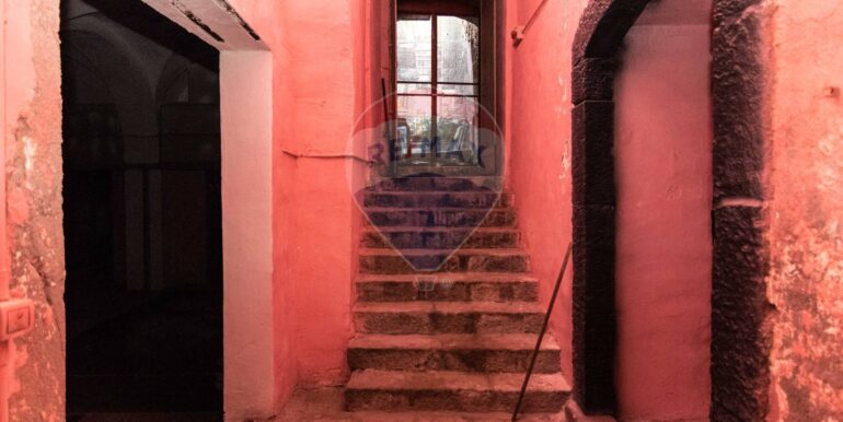 20251115120359-1000916-9