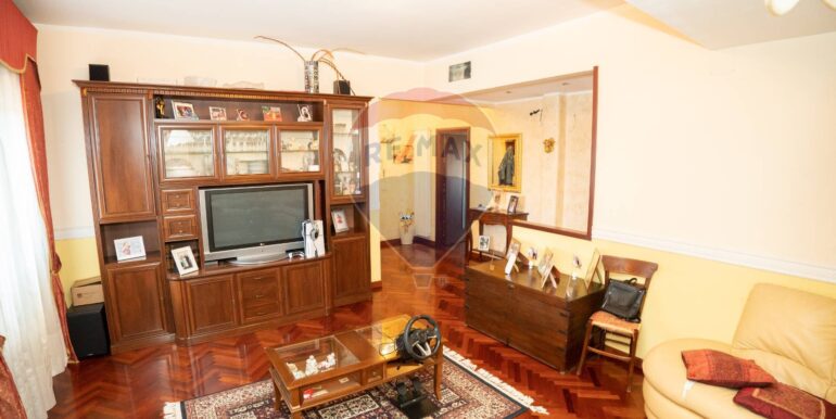 20251115185653-1000886-4