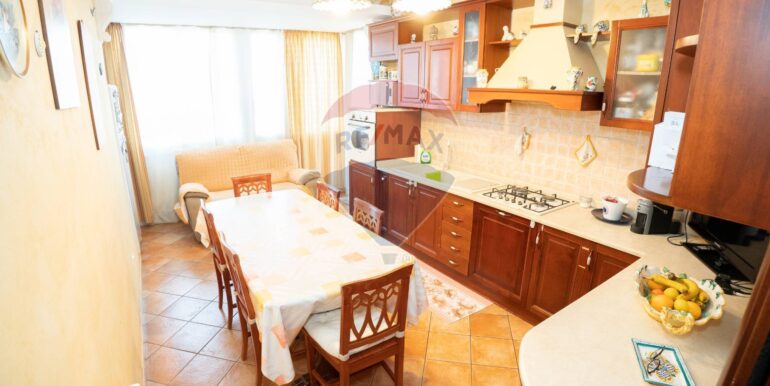 20251115185716-1000886-10