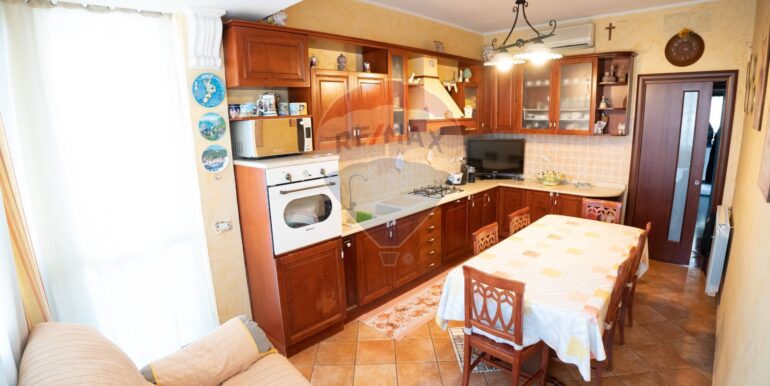 20251115185720-1000886-11